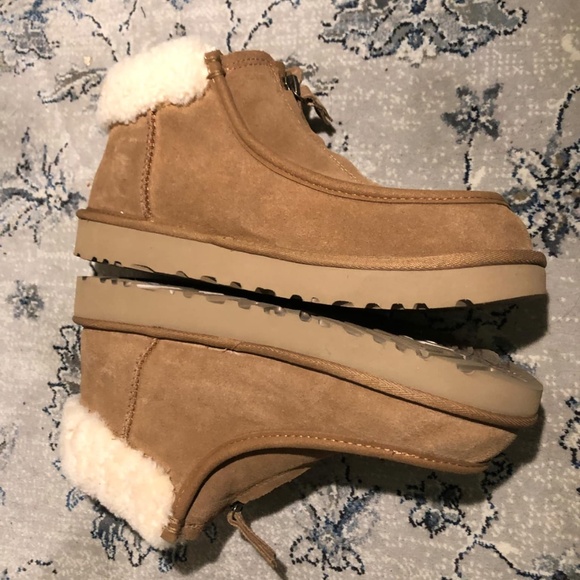 UGG Funkarra Zip Cuffed Booties - Picture 7 of 10